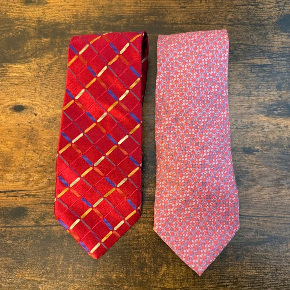 Jos A Bank Tie Lot of 2 Mens 100% Silk Signature Collection Geometric Floral USA